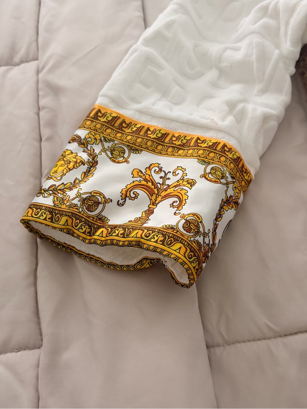 Versace White Robe with Gold Baroque Trim - Picture 3 of 5